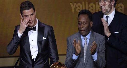 رونالدو يفوز بالكرة الذهبية كأفضل لاعب في العالم 2013 للمرة الثانية في تاريخه